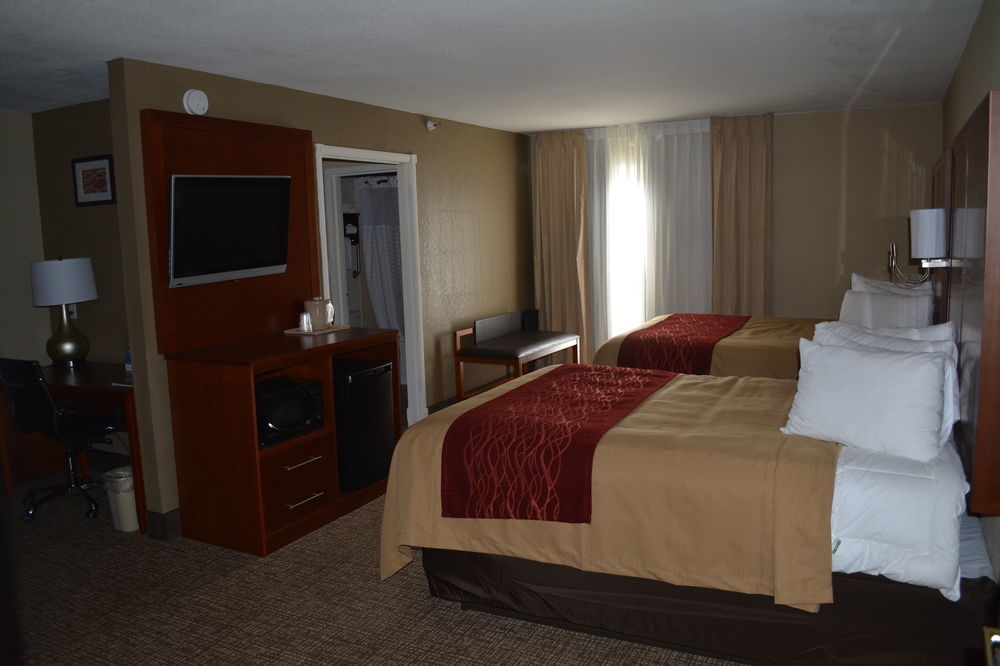 Comfort Inn Savannah Exterior photo